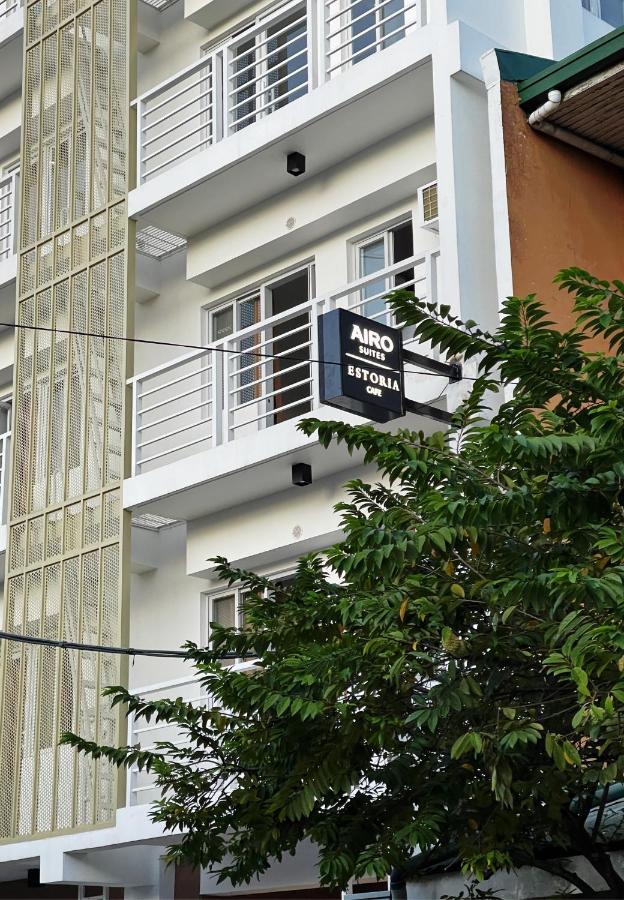 Airo Suites Makati Pasay Exterior foto